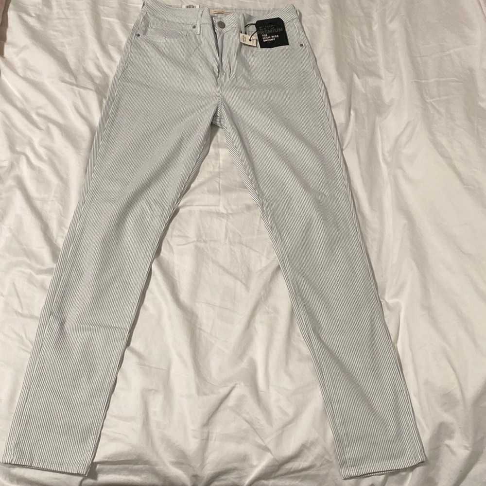 Levi’s 721 High Rise Skinny Jean